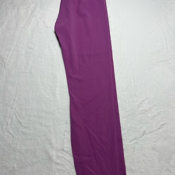 Vuori  Leggings - Picture 4 of 7